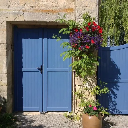 D'hôtes Des Grands Prés Couette-café 3*