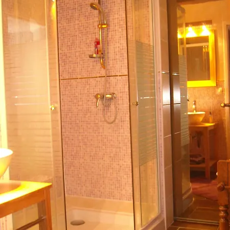 D'hotes Des Grands Pres Bed & Breakfast 3*