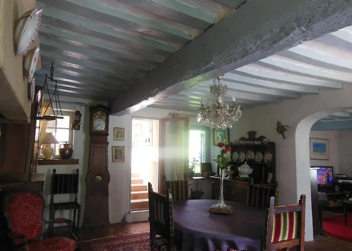 D'hotes Des Grands Pres 3*